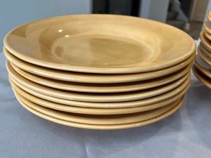 lot 72 image: Pottery Barn Dishes - Pottery Barn Sausalito Dishes