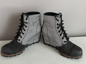 lot 44 image: Womens Sorel PDX Lexie Wedge Ankle Boots