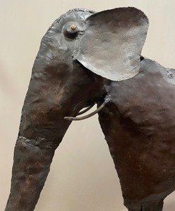 lot 37 image: Large Metal Elephant Decorative Figurine