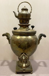 lot 157 image: Antique Russian Samovar