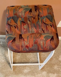 lot 181A image: Trio of Backless Contemporary Barstools with Metal Bases