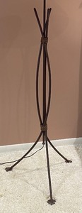 lot 176 image: Fantastic Floor Lamp