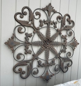 lot 235 image: Magnificent Metal Wall Decor