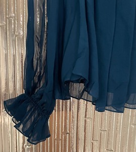 lot 230 image: Fine Flowy Top in Navy by Amur