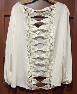 lot 250 image: Darling Blouse by Casting