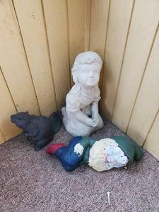 lot 80 image: Three Pieces Of Garden Art