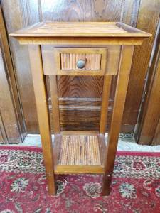 lot 26 image: End Table  Plant Stand