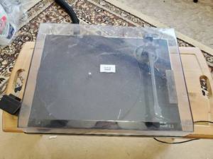lot 43 image: Music Hall MMF Record Player
