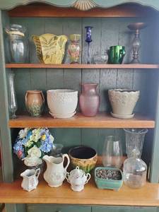 lot 73 image: Contents Of Cabinet