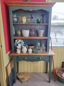 lot 74 image: Green Cabinet