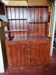 lot 4 image: Old Cabinet
