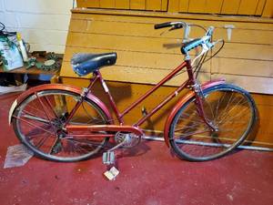 lot 116 image: Vintage Raleigh LTD-3 Bicycle
