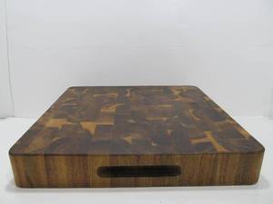 lot 10 image: Quality Large Thick Butcher Block Cutting Board