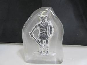 lot 17 image: Excellent Vintage Bergdala Sweden Crystal Viking Paperweight