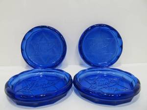 lot 76 image: Lot of 4 Vintage 1930s era Cobalt Blue Glass GLUEK Ashtrays or Coasters
