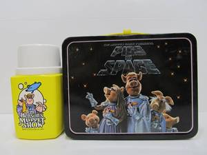 lot 84 image: Excellent Vintage PIGS IN SPACE Metal Lunchbox wThermos