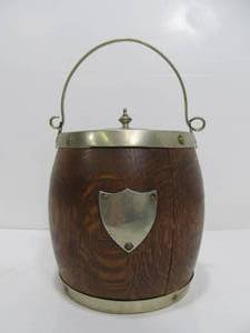 lot 107 image: Excellent Antique Quartersawn Oak Biscuit Barrel wLid