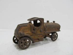 lot 122 image: Original Antique 1920s Hubley Cast Iron Toy Gasoline Truck