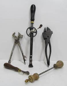 lot 131 image: Great Lot of Unusual Vintage & Antique Tools #2