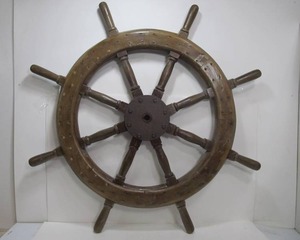 lot 142 image: Large Vintage Wooden Ships Wheel