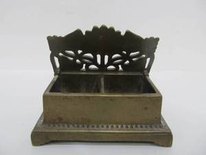 lot 171 image: Small Antique Circa 1920 Art Nouveau Brass Inkwell or Ring Box