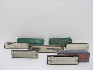 lot 188 image: Estate Lot of Vintage Harmonicas