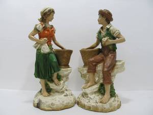 lot 239 image: Vintage Pair Of Universal Statuary Corp Chicago Statues 13