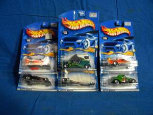Brand New Lot of 6 Hot Wheels Cars (2000)