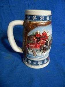 1995 Budweiser Holiday Mug Lighting the Way Home