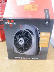 lot 42 image: Vornado VH200 1500-Watt Electric Portable Space Heater, Whole Room Vortex Heat Circulation