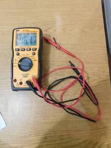 lot 64 image: IDEAL 10 Amp 1000-Volt Digital Truerms Multimeter (Battery Included)