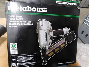 lot 67 image: Metabo HPT 2.5-in 15-Gauge Pneumatic Finish Nailer