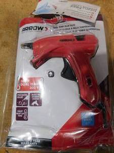 lot 84 image: Arrow GT20DT Dual Temp Glue Gun