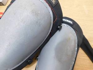 lot 87 image: 2 pairs Husky Hard Cap Knee Pads
