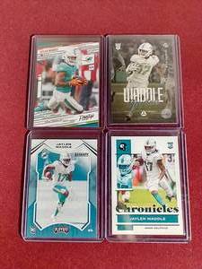lot 7 image: (4) Jaylen Waddle Rookie Cards
