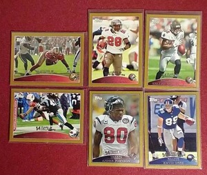 lot 76 image: (6) #d Topps Gold Football Cards
