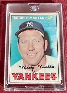 lot 102 image: 1967 Mickey Mantle Card