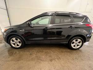 lot 8H image: 2016 Ford Escape SE - 2 OWNERS