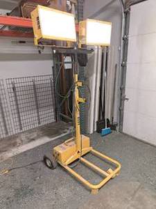 Bull Dog Power Lites BD-2000MH Portable Power Tower Dual-Head Metal Halide Light