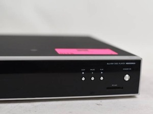 lot 2 image: MAGNAVOX NB500MG Blu-ray Disc Player