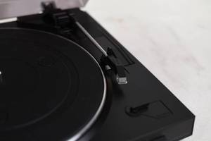 lot 15 image: SONY PS-LX250H Stereo Automatic Turntable System