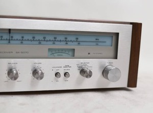 lot 18 image: TECHNICS SA-5070 FMAM Stereo Receiver