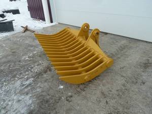 LANDHERD Rake Cat 320- 68