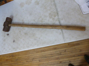 lot 27 image: Large Maul