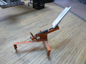 lot 42 image: Outers Clay Pigeon Thrower