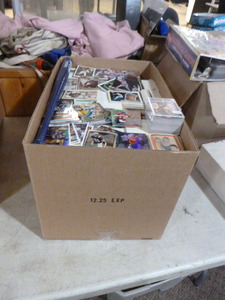 lot 63 image: Box of Sports Card