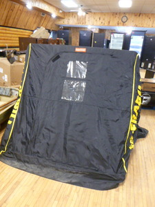 lot 6 image: Frabill Ranger XLTwin Portable Fish House