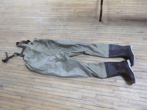 lot 98 image: Cabelas Womens Waders