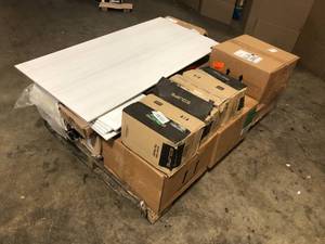 lot 8 image: Mix Lot of assorted Flooring Tile, Customer return, Review all pictures