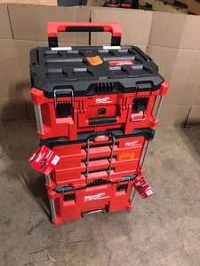 lot 32 image: Milwaukee PACKOUT 22 in. Modular Tool Box Storage System Open Box, Review all pictures